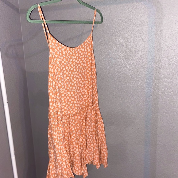 wild fable Dresses & Skirts - Wild Fable Flowy Coral Dress